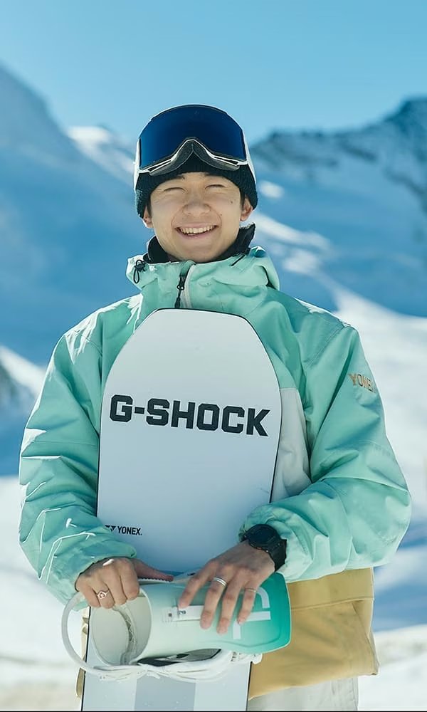 Юто Тоцука со сноубордом G-SHOCK